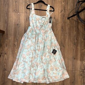 Lulu’s floral midi dress